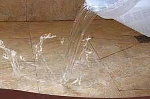 凌云漏水维修 免砸砖防水材料该如何施工